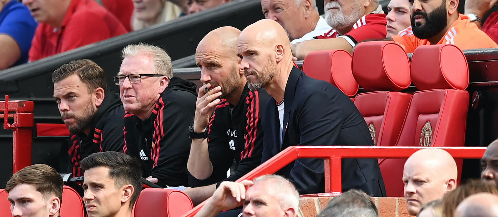 official:-ten-hag’s-former-united-assistant-sacked-after-4-months,-his-managerial-career-is-in-tatters