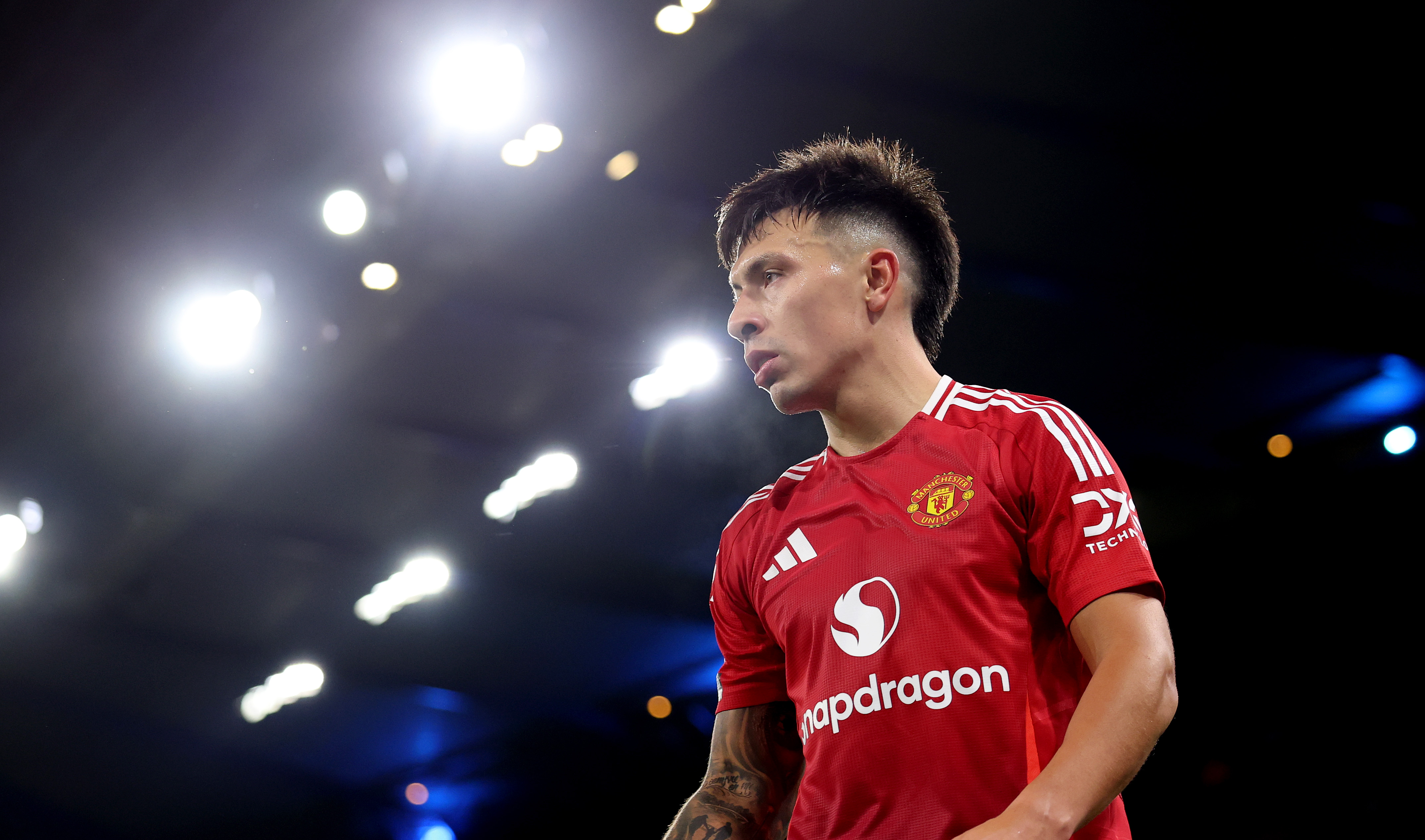 Lisandro Martinez in action for Man United