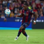ben-jacobs-confirms-man-united-have-made-“initial-contact”-about-signing-35m-zirkzee-replacement