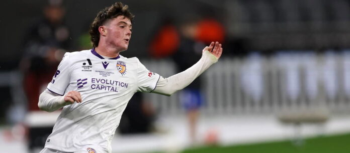 united-youngster-earns-international-call-up-before-kicking-a-ball-for-the-first-team-–-report