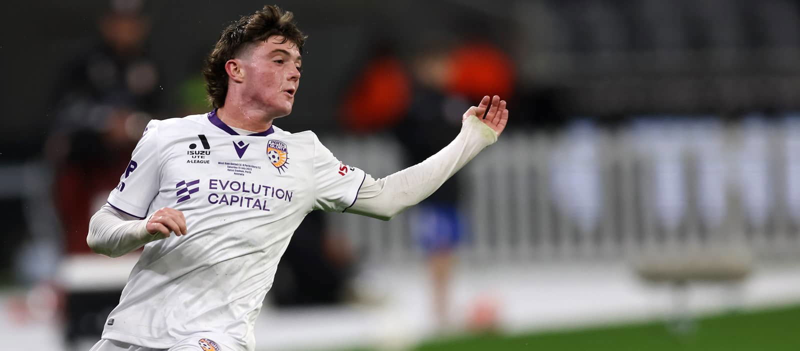 united-youngster-earns-international-call-up-before-kicking-a-ball-for-the-first-team-–-report