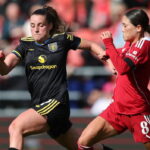 “that’s-showing-on-the-pitch”:-toone-gushes-over-her-electric-chemistry-with-two-outstanding-united-teammates