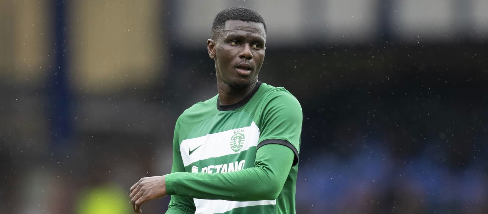 “rock-solid”-united-defensive-target-stalling-on-new-contract,-he’s-perfect-for-amorim’s-system-–-report