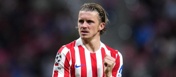 united-to-launch-e35m-bid-for-25-yo-midfielder-eyeing-sensational-premier-league-return-–-report