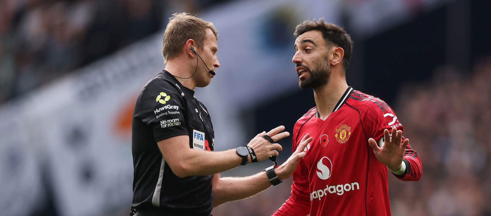 official:-united-star-in-pl-player-of-the-month-running-after-incredible-november-stats