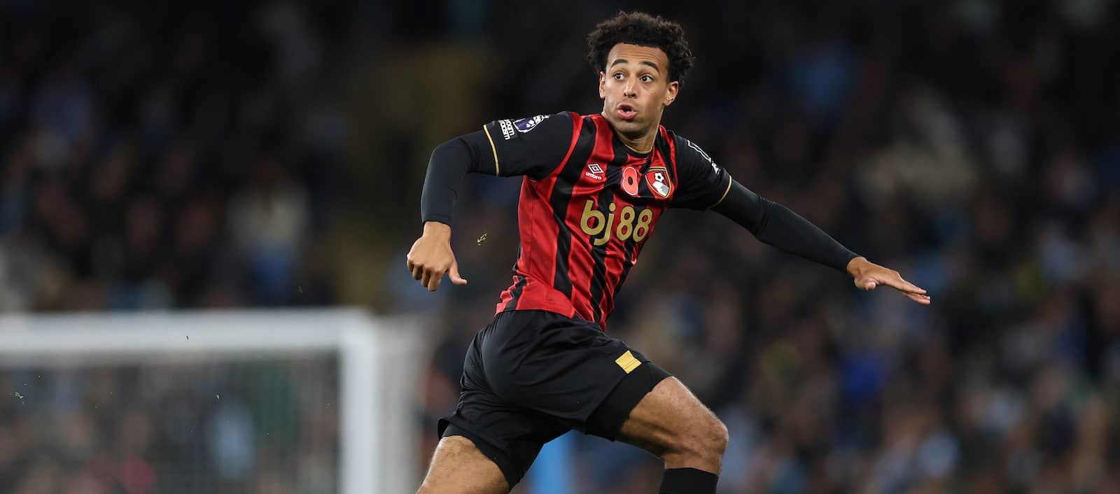 united-considering-signing-20m-bournemouth-star-to-replace-“desperate”-red-devil-–-report
