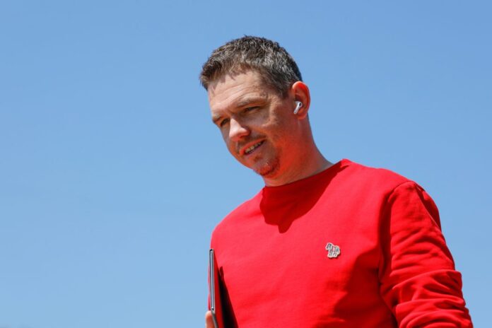 disrupting-chelsea’s-winning-mentality-the-challenge-for-manchester-united-says-skinner