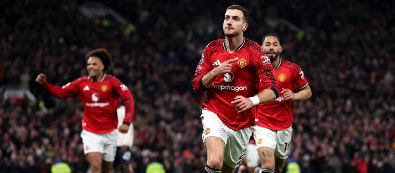 United hold talks over 2026 defender transfer, with INEOS poised to strike deal with Real Madrid for 26‑yo – report