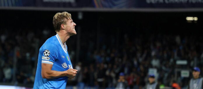 picture:-united-star-sparks-fan-fury-with-pointed-jab-after-triumph-with-loan-club