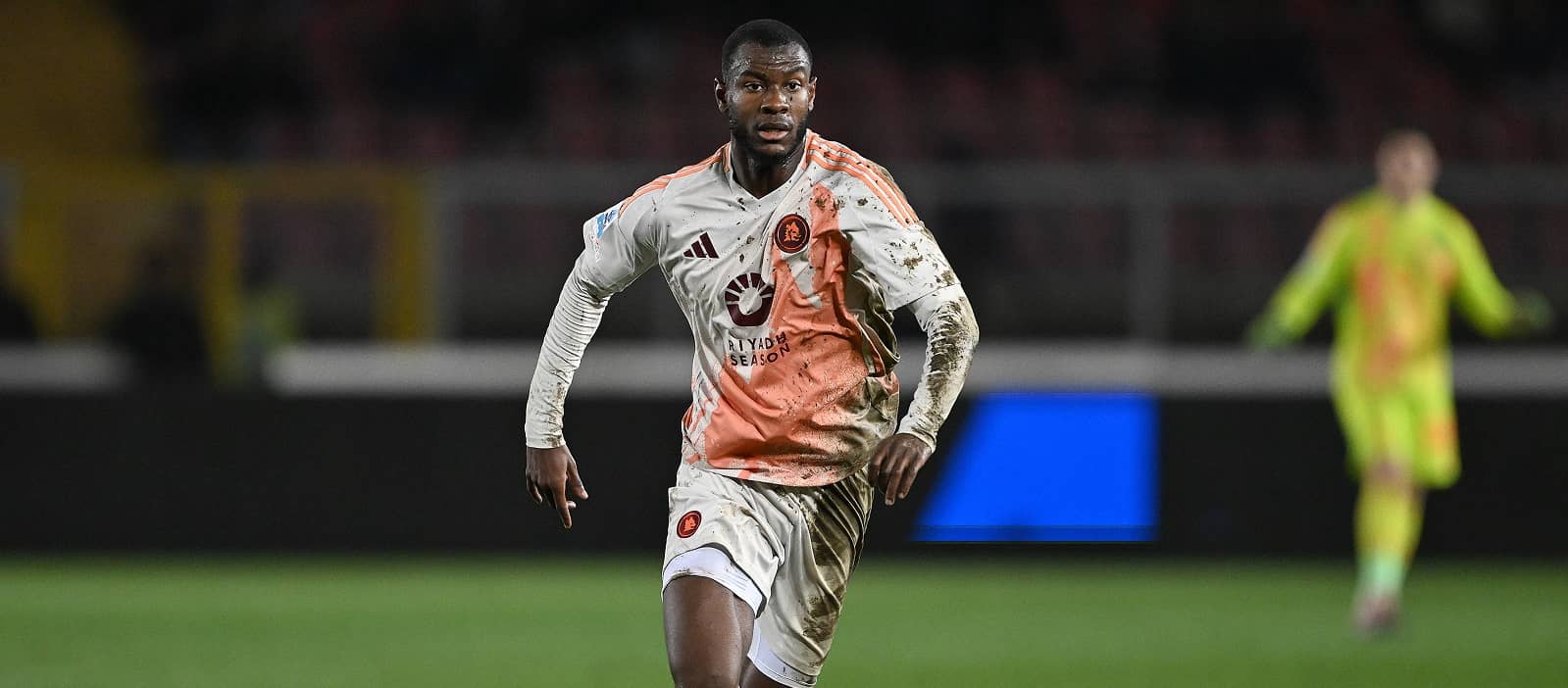 united-in-talks-with-serie-a-side-over-landing-6ft3in-colossus-as-outrageous-swap-deal-gathers-pace-–-report