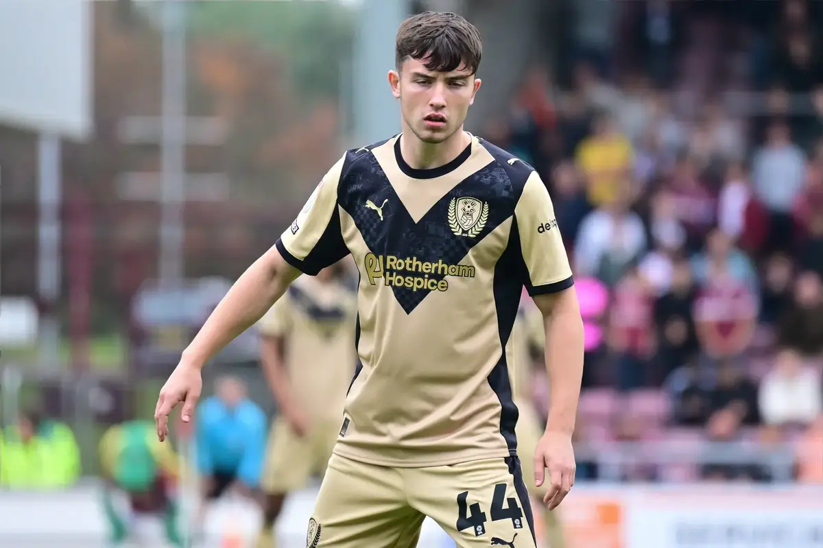 loan-boss-provides-huge-update-on-united-academy-starlet-hotly-tipped-to-become-first-team-regular