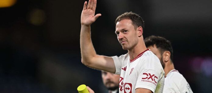 united-legend-set-for-dramatic-old-trafford-return-to-join-fletcher’s-coaching-staff-–-report