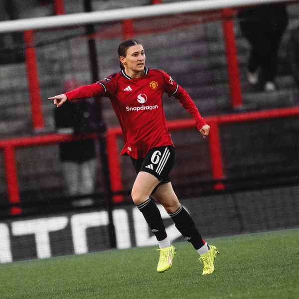 blundell-joins-everton-on-loan