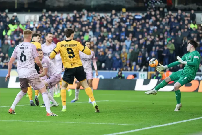 video:-6-goals-conceded,-1-error-leading-to-goal:-united-youngster-suffers-disastrous-afternoon-in-fa-cup