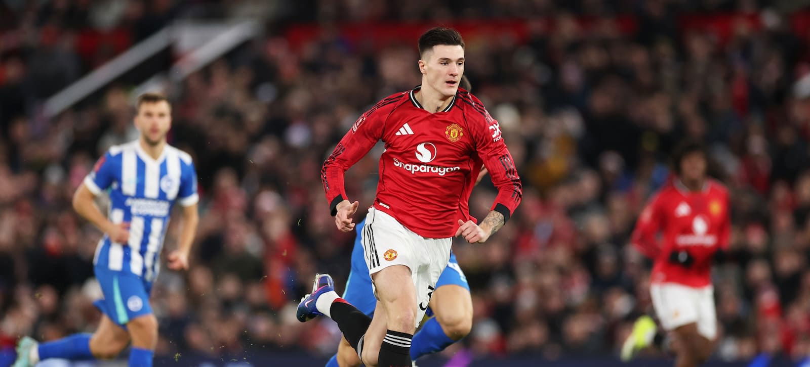 5-shots,-4/6-aerial-duels,-1-goal:-this-energetic-player-was-one-of-united’s-few-bright-performers-vs-brighton