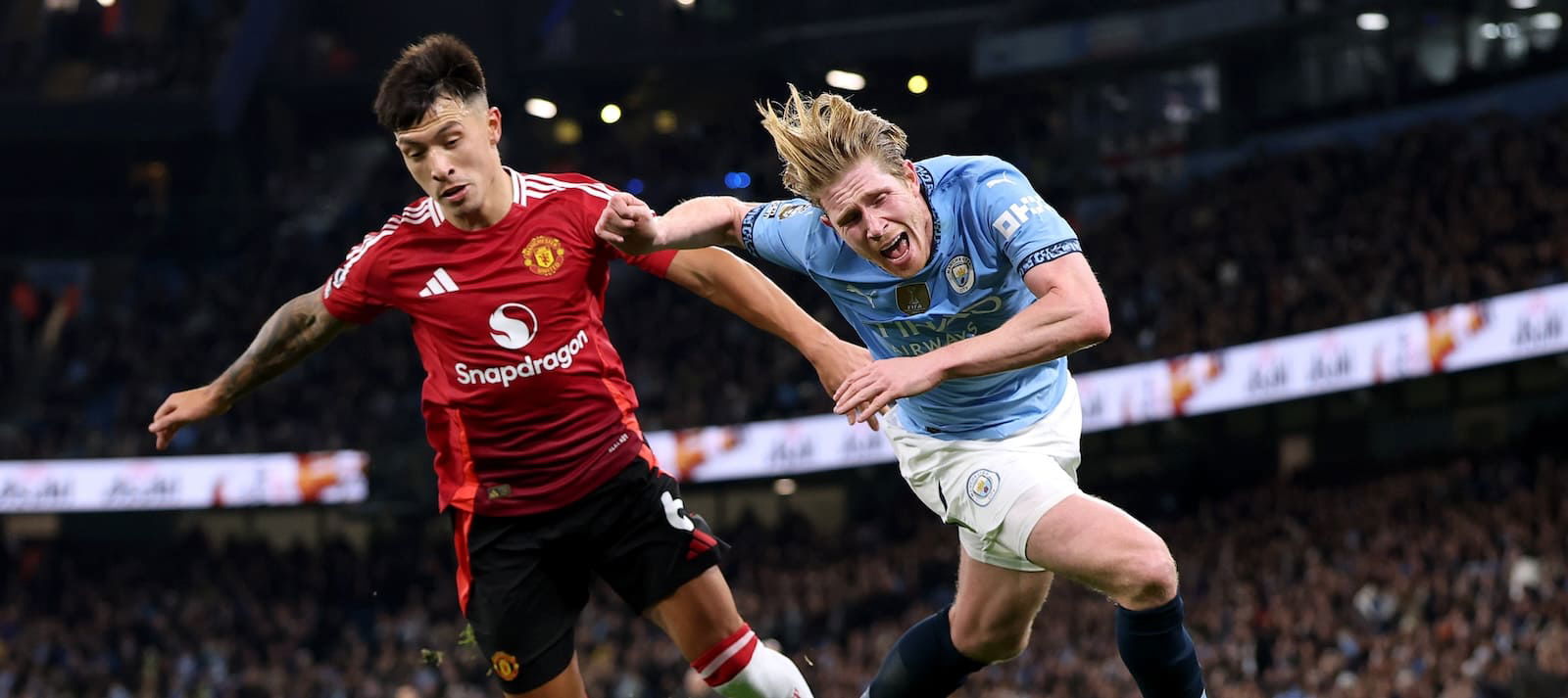 “little-toddler”:-united-legends-mock-fan-favourite-red-devil-before-derby