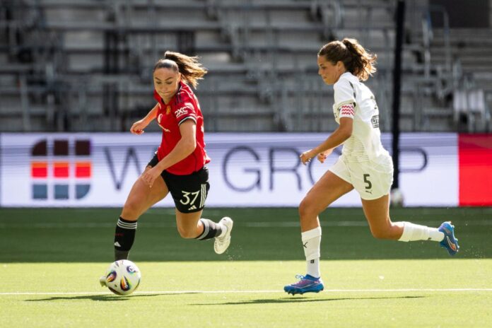 bay-fc-sign-manchester-united-attacker-barry-on-permanent-deal