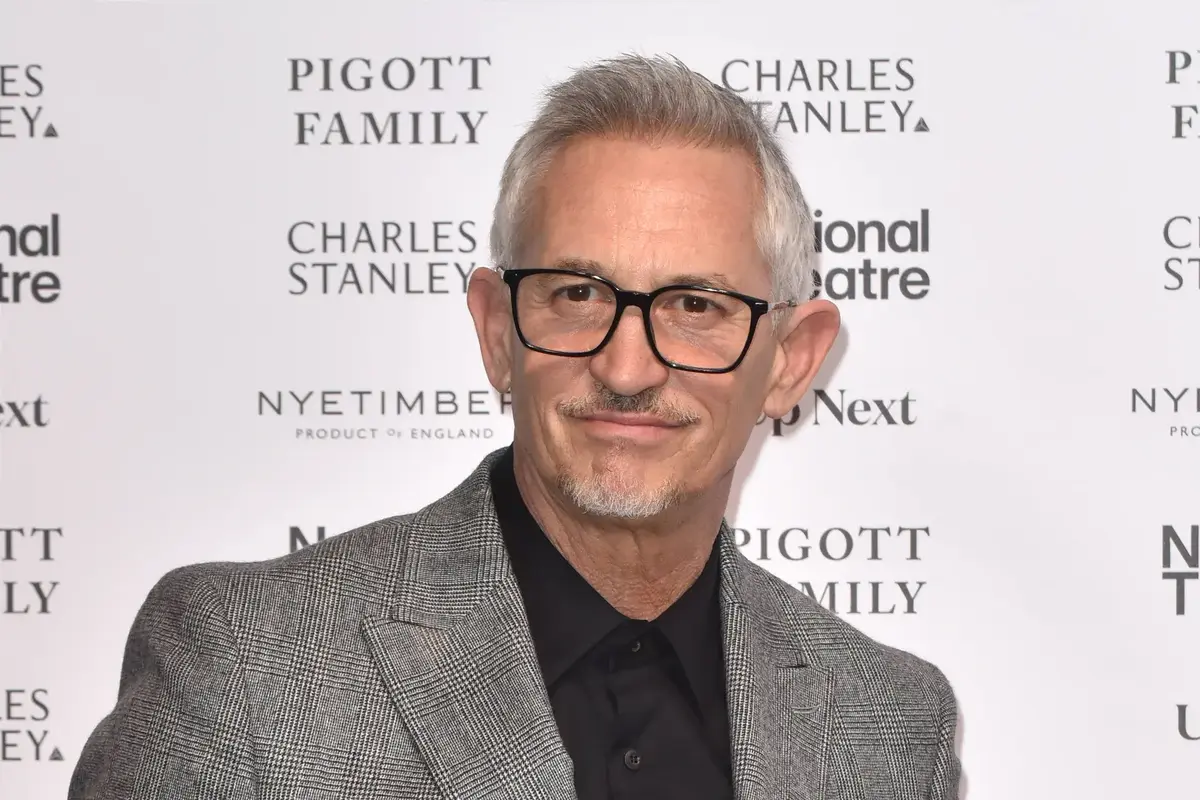 lineker-claims-man-utd-could-be-about-to-sell-player-who-is-“miles-ahead”-of-transfer-target-anthony-gordon