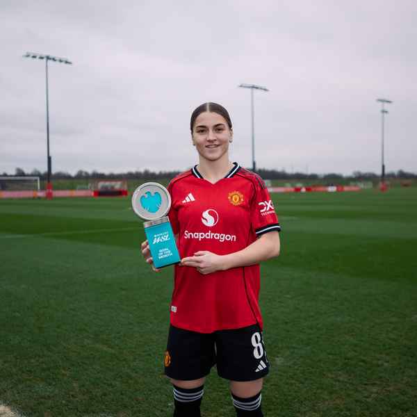 park-wins-wsl-goal-of-the-month