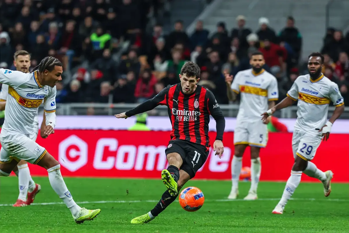ex-chelsea-star-who-arsenal-have-been-linked-to-urged-to-join-man-united