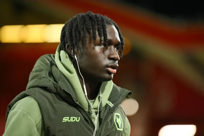 report:-man-utd-hold-‘initial-talks’-with-agent-of-pl-star-who-has-only-made-18-senior-appearances