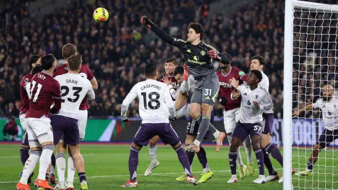 “what-he-needs”:-former-keeper-coach-under-sir-alex-explains-how-carrick-is-improving-lammens