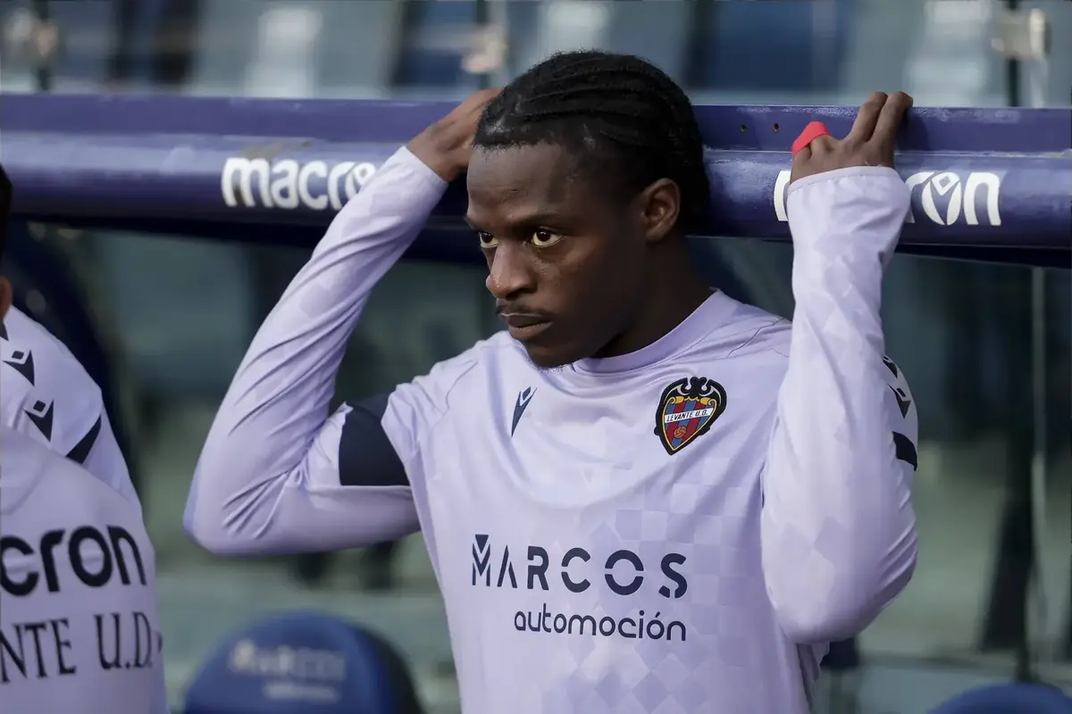 man-utd-target-dropped-as-he-refuses-to-join-club-after-26m-bid-is-accepted