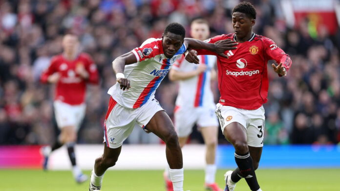 4-tackles,-90%-passing,-six-duels-won:-united-metronome-was-inspirational-in-palace-comeback