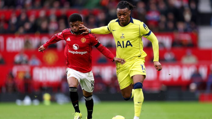 “the-eye-catching-bits”:-carrick-explains-why-23-yo-united-speedster-is-a-“dream-to-work-with”