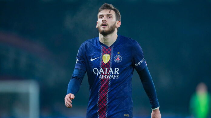 united-eyeing-outrageous-move-for-e70m-cl-winner-who-“plays-like-maradona”,-dressing-room-unrest-to-force-exit-–-report