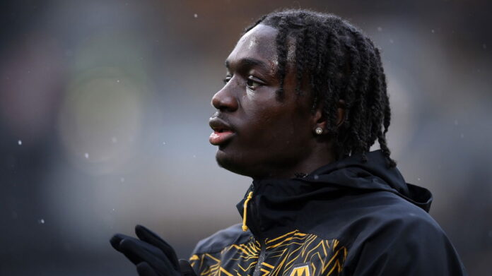 united’s-move-for-pl-dribbling-demon-in-jeopardy-as-rivals-eye-18-yo-as-their-“next-big-signing”-–-report