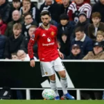 parker-urges-man-utd-to-“cash-in”-on-“brilliant-footballer”-so-they-can-complete-squad-rebuild