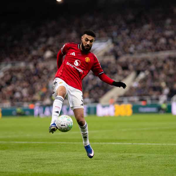 mazraoui-trains-ahead-of-villa-contest