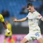 united-determined-to-beat-chelsea-to-signing-of-6’1-defensive-titan-who-is-“golden-talent”-of-his-country-–-report