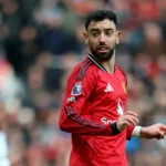 25-g/a-man-utd-star-is-still-‘seriously-considering’-leaving-this-summer-as-club-identify-replacement