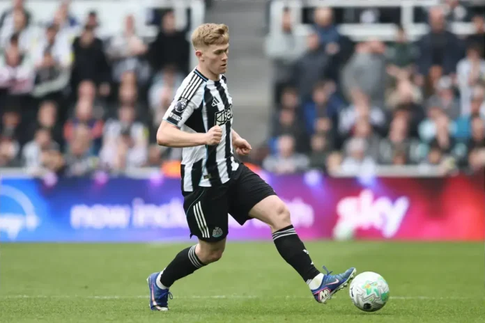 man-utd-line-up-move-for-4th-newcastle-player-as-sky-sports-confirm-21-year-old-is-transfer-target
