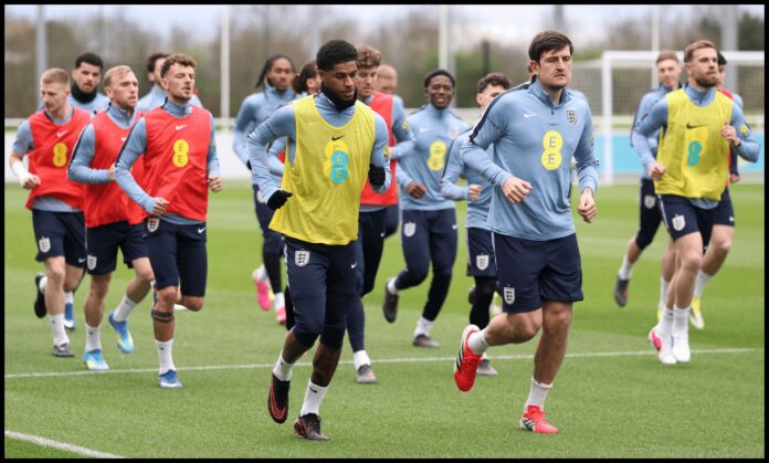 ‘i-think-we’ll-reach-an-agreement’:-6ft4in-colossus-confirms-he’s-in-talks-with-man-utd-chiefs-while-on-int’l-duty