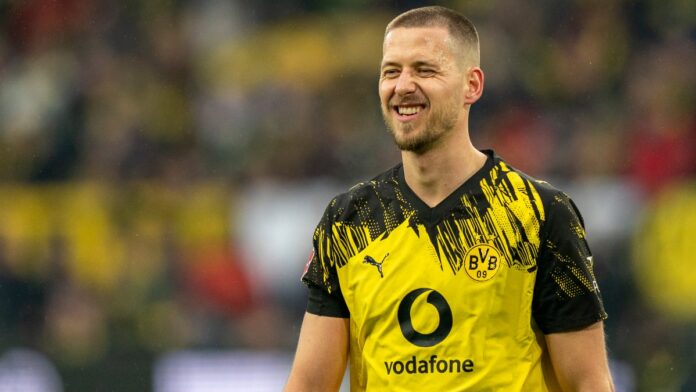 united-make-contact-to-sign-6’2″-defensive-leader-from-bundesliga-giants-–-report