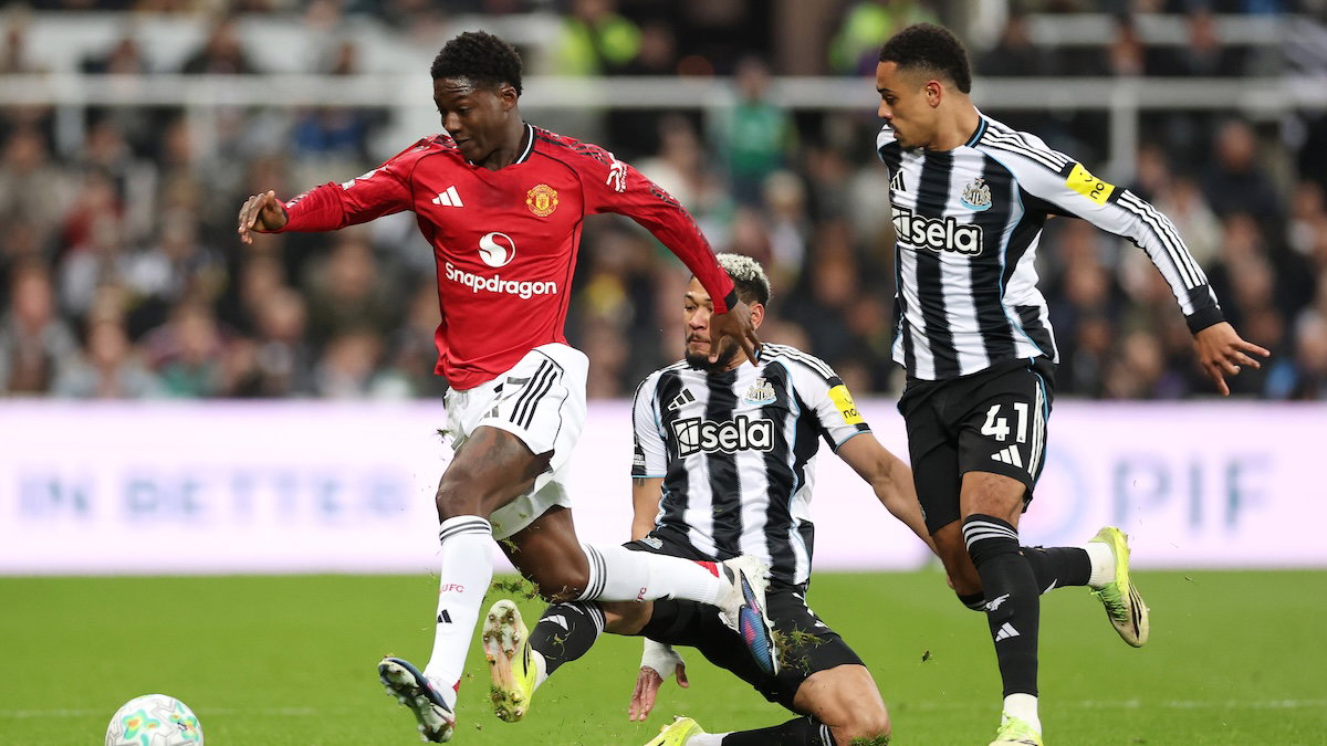 fabrizio-romano:-united-planning-to-announce-two-new-deals-before-the-season-ends,-fans-will-be-buzzing