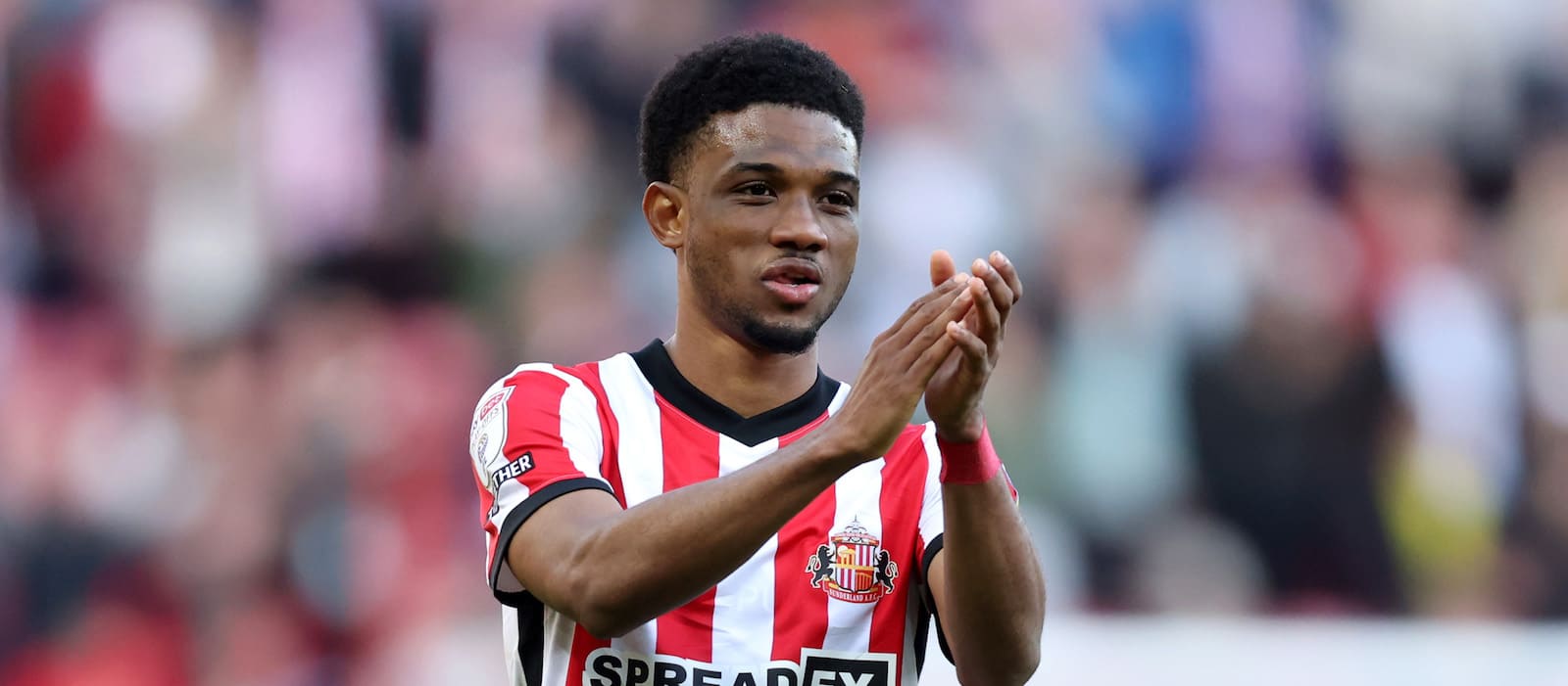 “just-had-the-same-brain”:-championship-star-gushes-over-telepathic-link-up-with-united-ace-that-left-defences-in-ruins