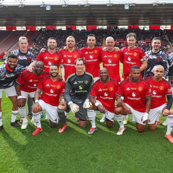 own-a-man-utd-legend’s-shirt!