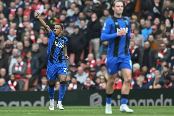 man-utd-join-chelsea-and-liverpool-in-pursuing-80m-rated-teenager-with-10-pl-goals-this-season