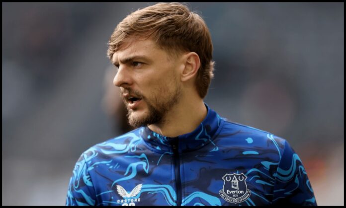 ‘i’m-one-of-his-biggest-fans’:-everton-talisman-says-carrick-has-an-‘exceptional’-player-in-his-ranks