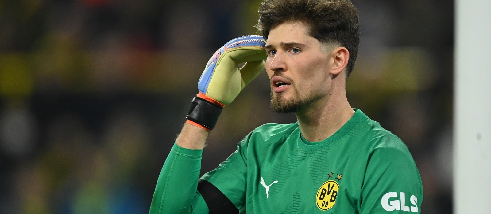 united-target-6’5-defensive-beast-as-major-upgrade-on-ten-hag-flop,-talks-underway-over-48m-switch-–-report