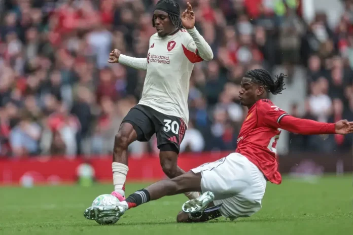 100%-ground-duels,-100%-aerial-duels,-3-clearances:-united-star’s-colossal-display-vs.-liverpool-hands-carrick-selection-dilemma
