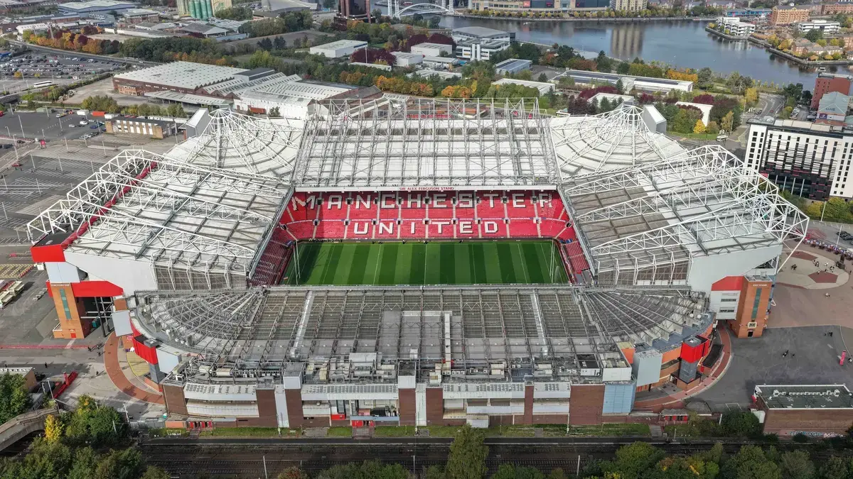 united-lead-race-for-tricky-19-yo-winger,-just-23m-will-surely-seal-old-trafford-switch-–-report