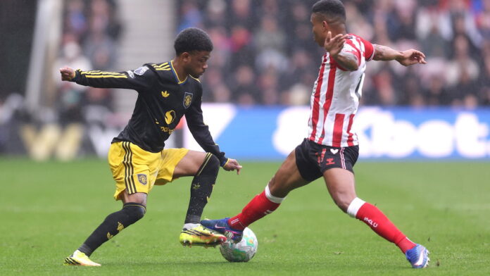 united-limp-to-valuable-point-on-the-road-in-drab-stalemate-with-sunderland
