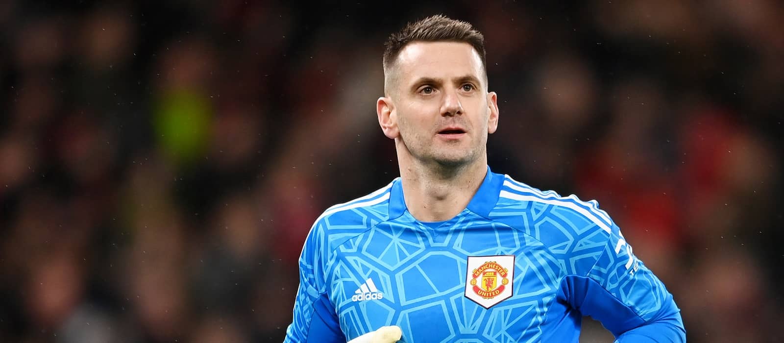 united-set-to-open-talks-over-new-deal-for-goalkeeper-in-surprise-twist-–-report