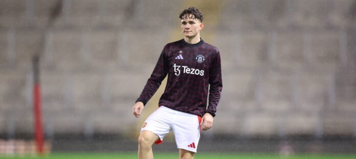 video:-1-assist,-100%-cross-attempts,-100%-dribbles:-united-loanee-gives-carrick-food-for-thought-in-latest-stunning-display