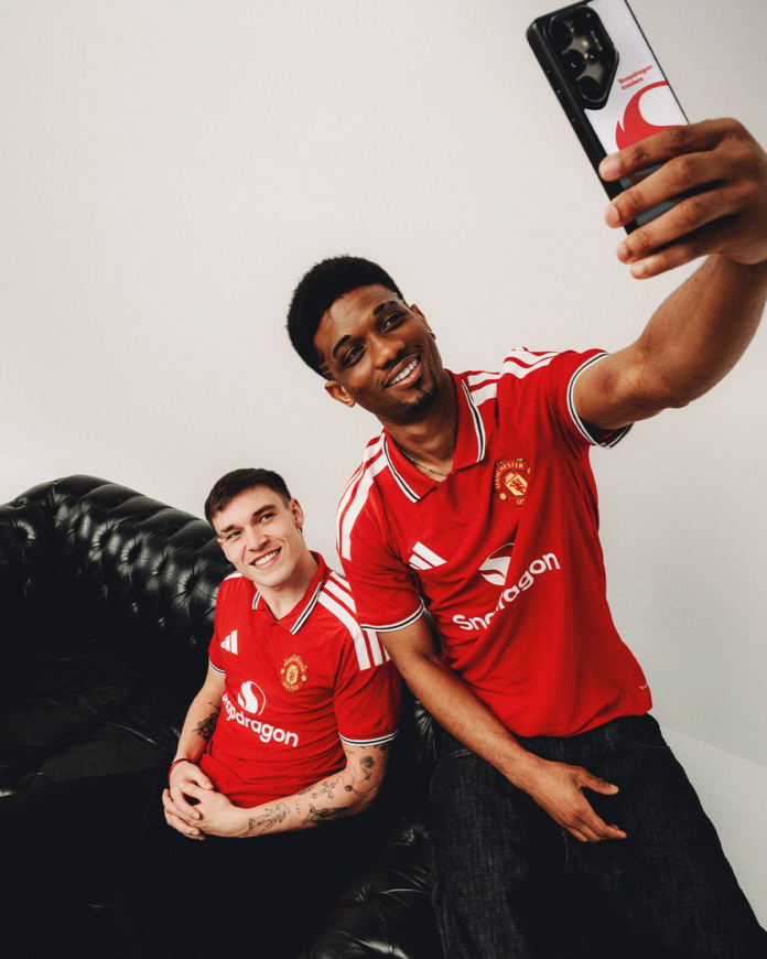 shot-on-snapdragon:-our-reds-in-the-kit!
